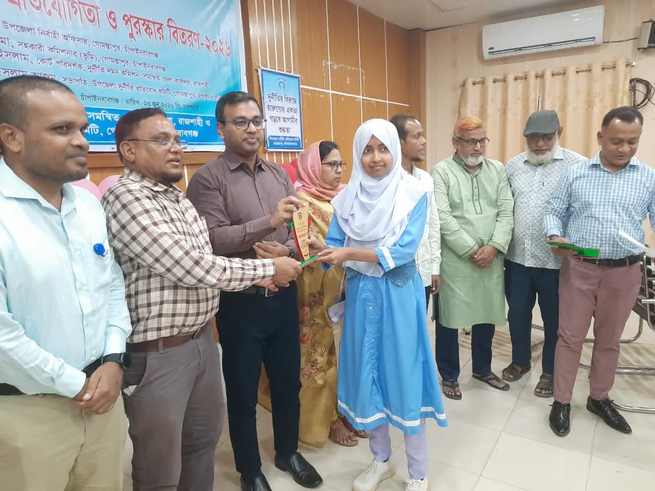 গোমস্তাপুরে দুর্নীতি বিরোধী বিতর্ক প্রতিযোগিতা অনুষ্ঠিত